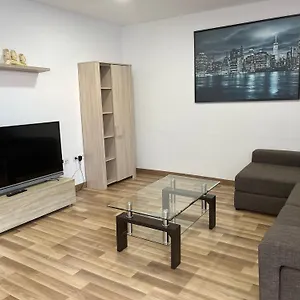 https://lanzalina.puertodelcarmen-hotels.org
